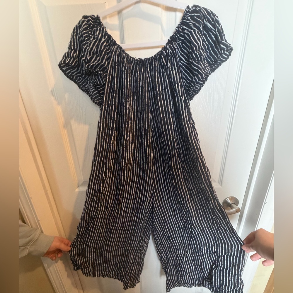 ACE Fashion Black and White Stripped Jumpsuit! 🖤🤍